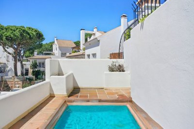private pool