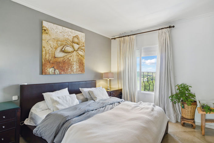 Image No.7-4 Bed Property for sale