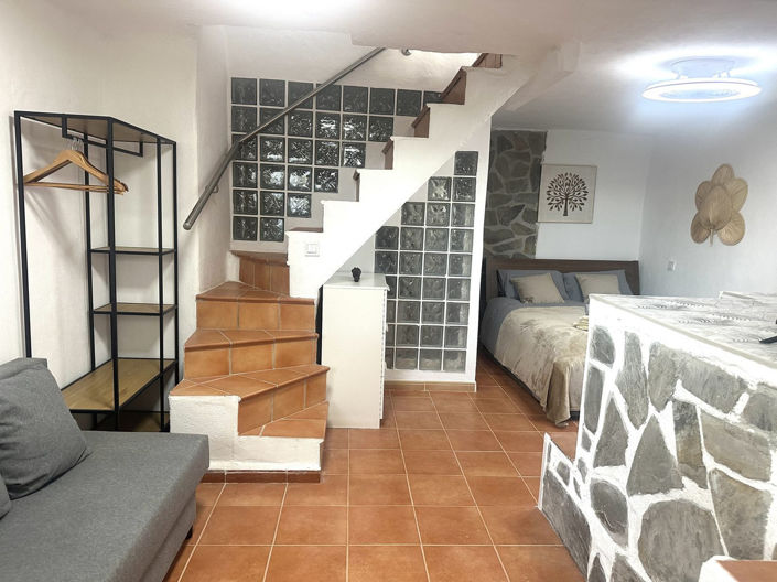 Image No.17-2 Bed Apartment for sale