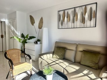 living (3)