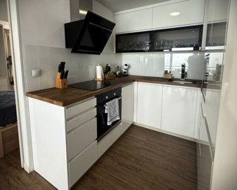kitchen (2)