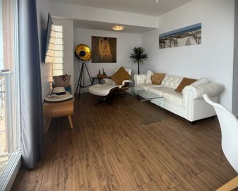 living (2)