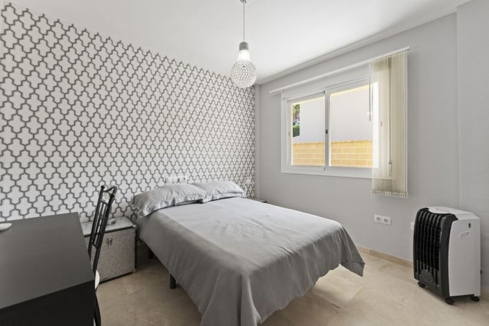 Image No.13-3 Bed Apartment for sale