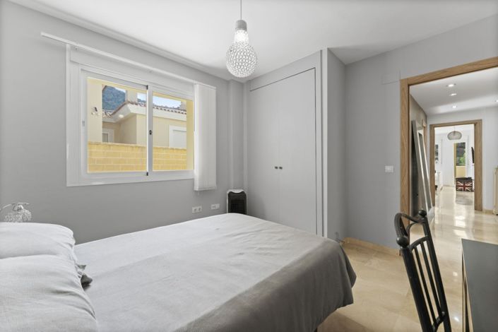 Image No.14-3 Bed Apartment for sale