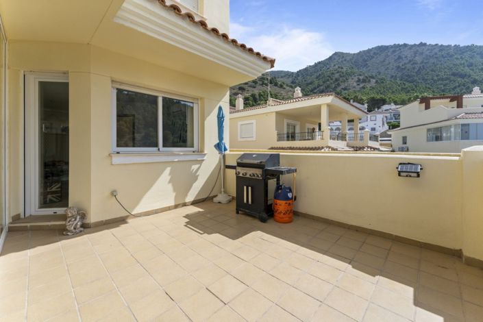 Image No.1-3 Bed Apartment for sale