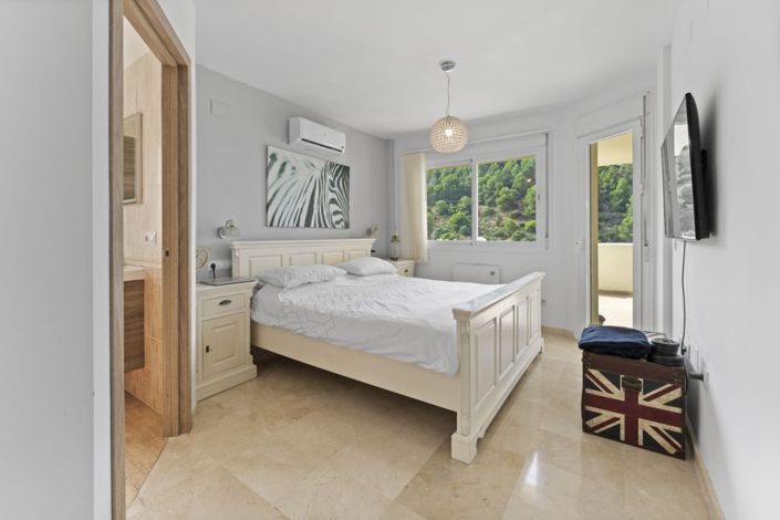 Image No.8-3 Bed Apartment for sale