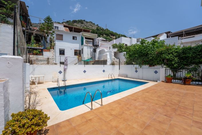 Image No.1-2 Bed Apartment for sale