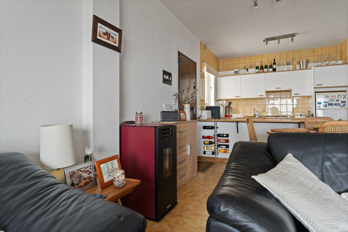 Image No.17-2 Bed Apartment for sale