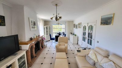 Living-dining room (6)