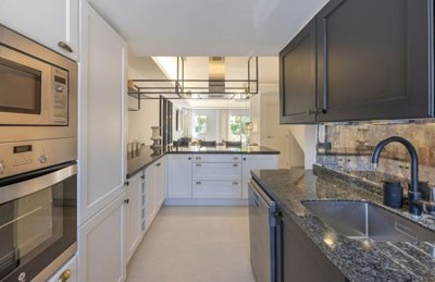kitchen (1)