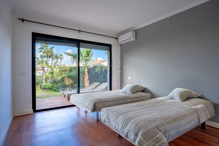 Image No.10-3 Bed Villa for sale