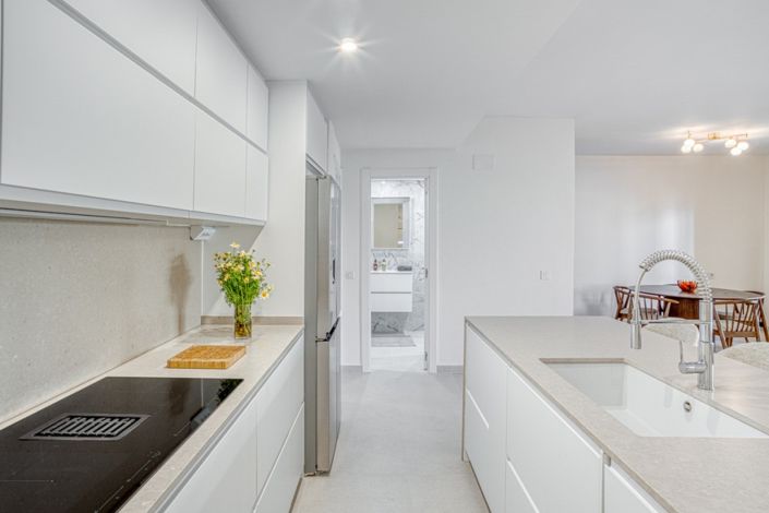 Image No.13-4 Bed Apartment for sale