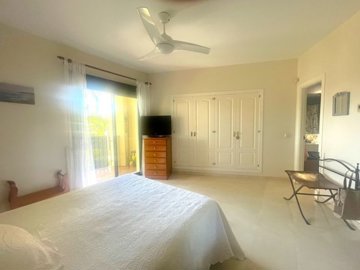 bedroom (1)