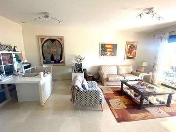 living (2)