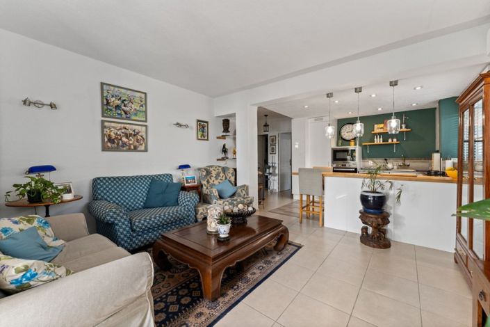 Image No.1-3 Bed Apartment for sale