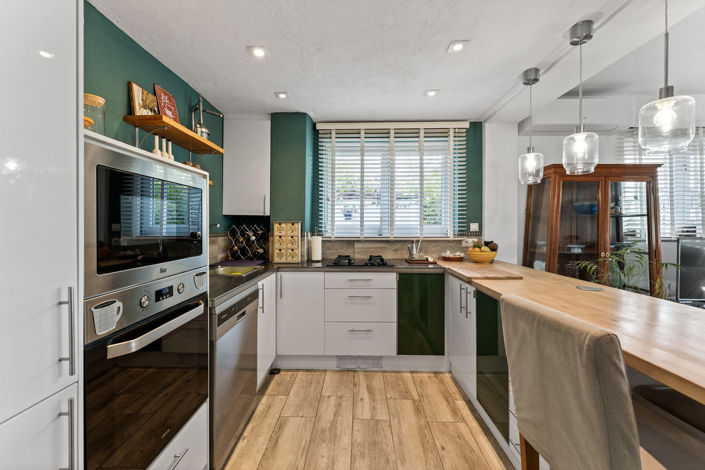 Image No.7-3 Bed Apartment for sale