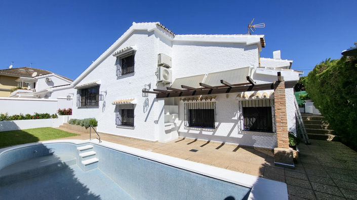Image No.1-3 Bed Villa for sale