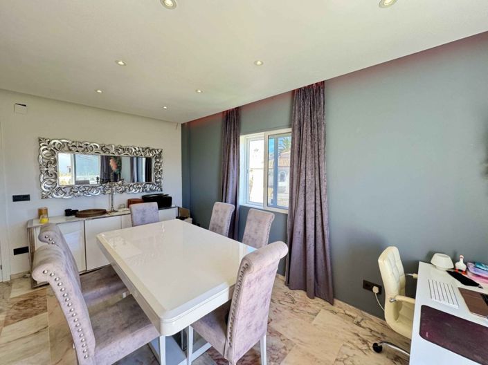 Image No.12-Villa de 4 chambres à vendre à Riviera del Sol