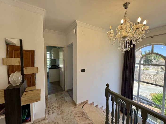 Image No.19-4 Bed Villa for sale