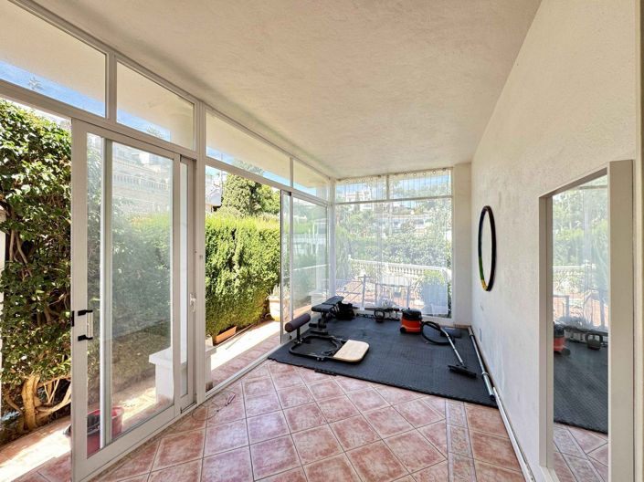 Image No.4-4 Bed Villa for sale