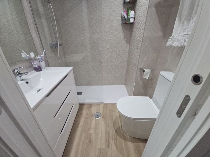 Image No.6-2 Bed Property for sale