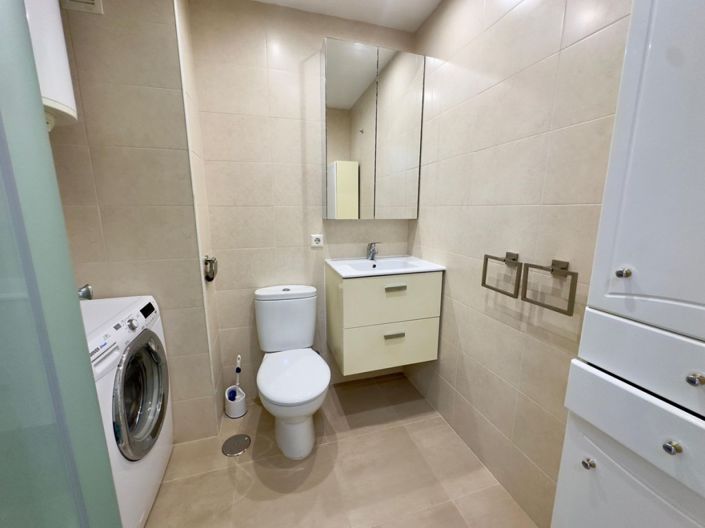 Image No.8-Studio for sale