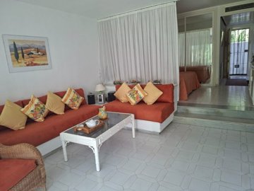 living (3)
