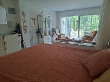 bed (1)