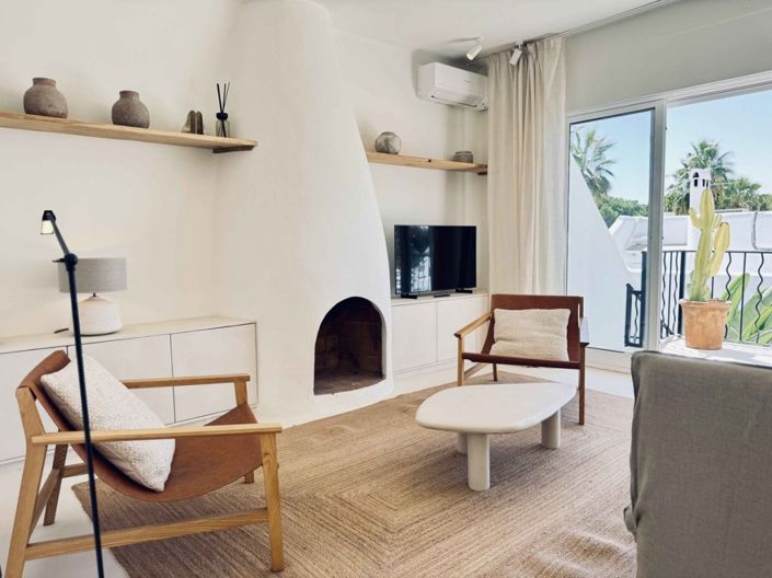 Image No.1-2 Bed Townhouse for sale