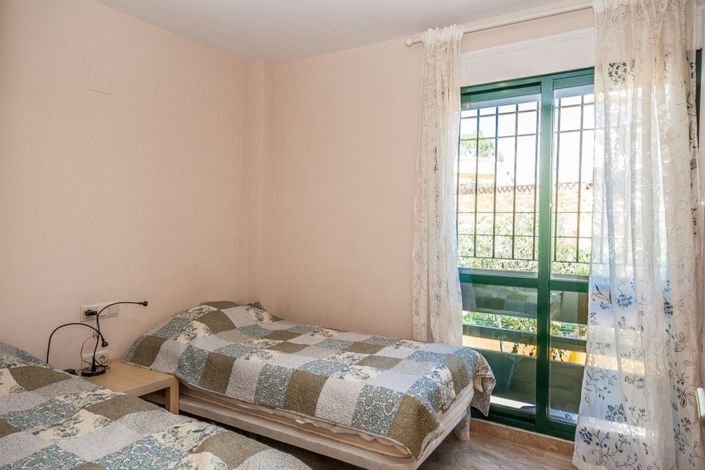 Image No.12-3 Bed Apartment for sale