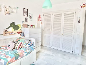 bedroom (7)