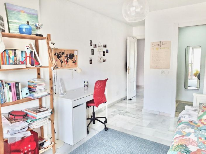 Image No.14-3 Bed Apartment for sale