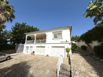Villa de 3 chambres à vendre à San Pedro de Alcantara