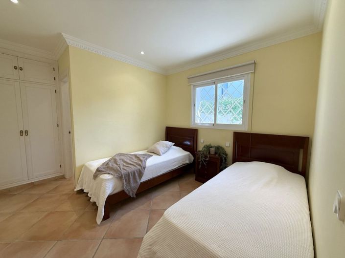 Image No.12-Jumelé de 3 chambres à vendre à Marbella