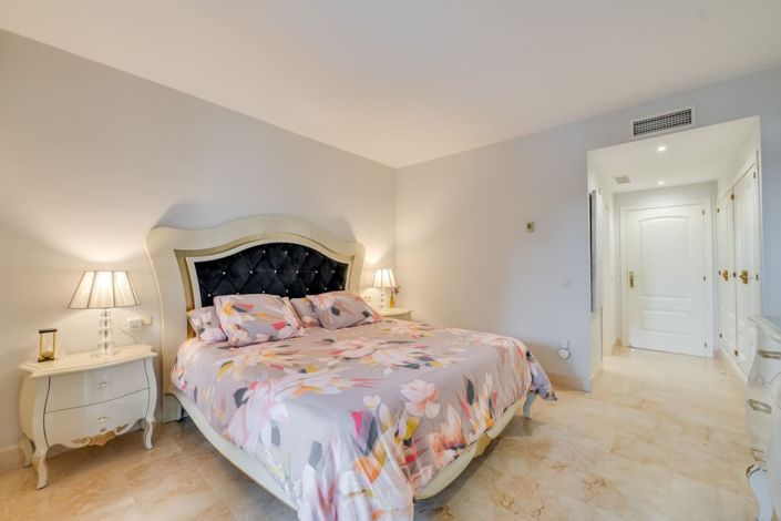 Image No.9-3 Bed Apartment for sale