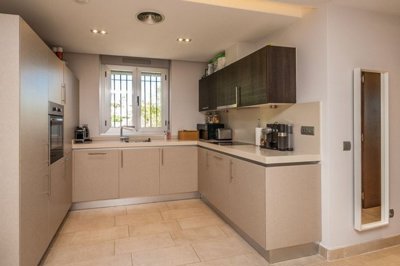 kitchen (2)