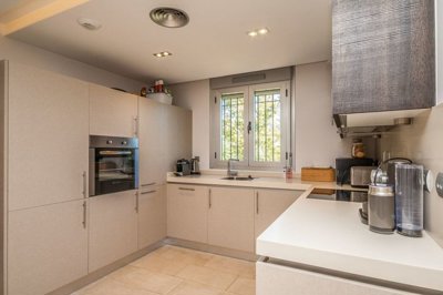 kitchen (1)