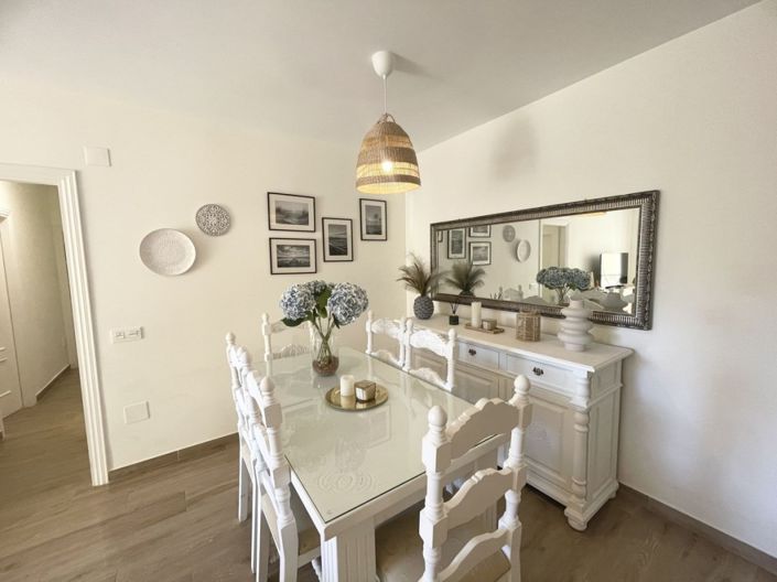 Image No.17-3 Bed Apartment for sale