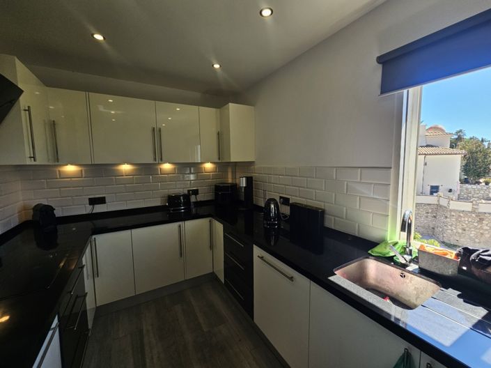 Image No.20-4 Bed Villa for sale