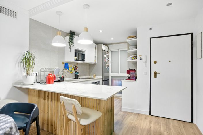 Image No.10-2 Bed Apartment for sale