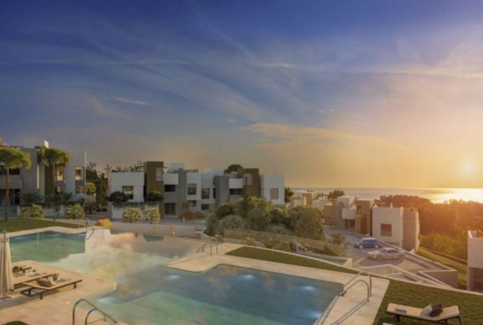 Image No.1-4 Bed Apartment for sale