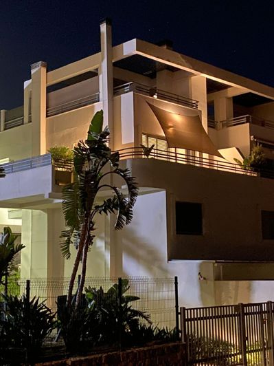 Image No.12-3 Bed Property for sale