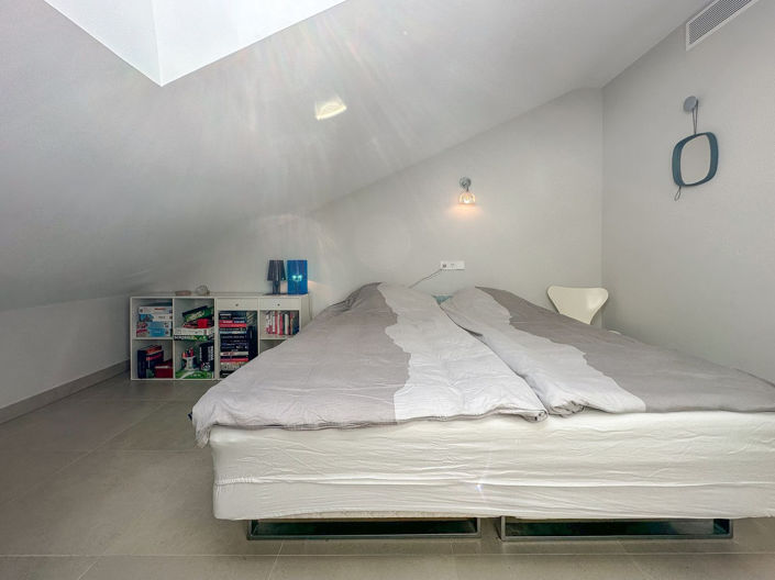 Image No.8-2 Bed Duplex for sale