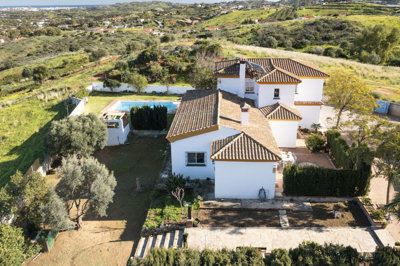 4 Bed Villa for sale