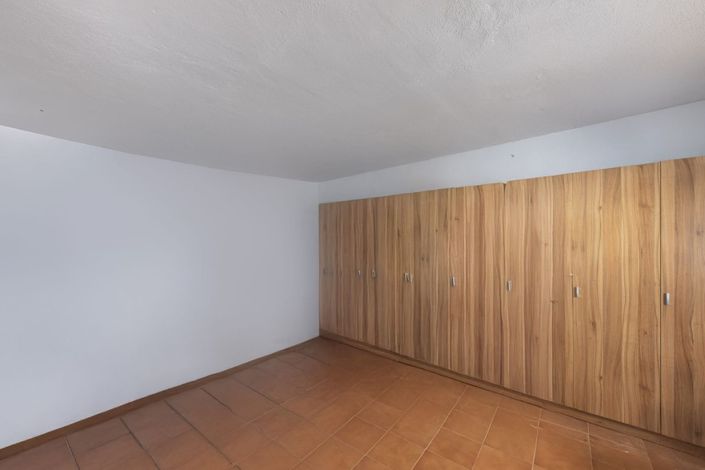 Image No.13-4 Bed Villa for sale