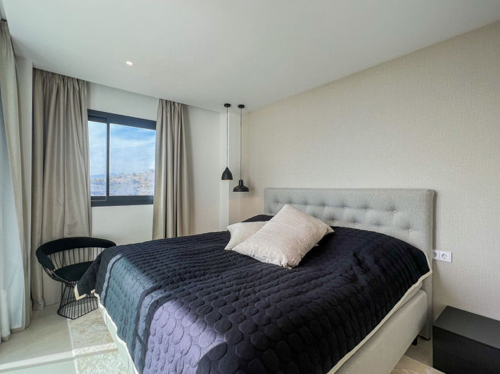 Image No.11-3 Bed Apartment for sale