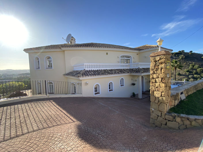 Image No.17-5 Bed Villa for sale