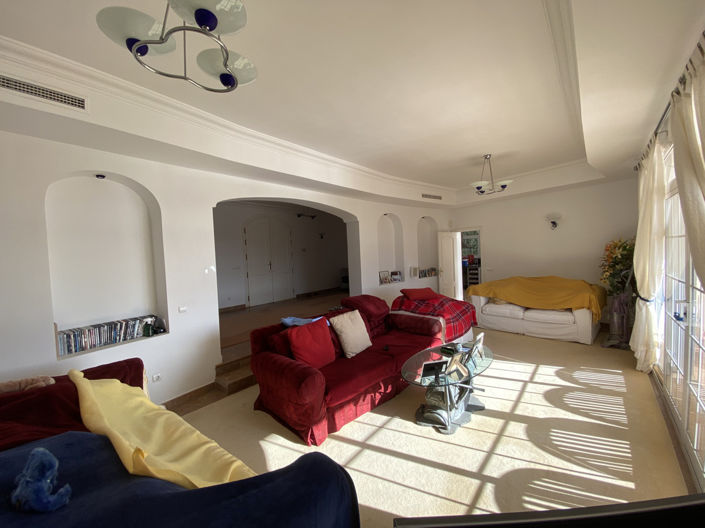 Image No.3-5 Bed Villa for sale