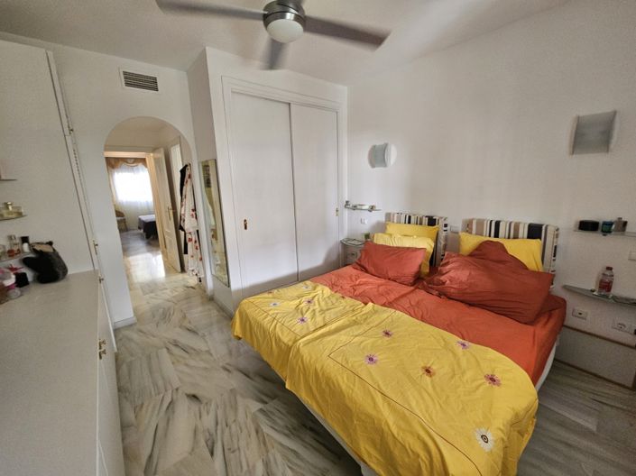 Image No.10-3 Bed Property for sale