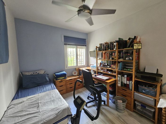 Image No.14-3 Bed Property for sale